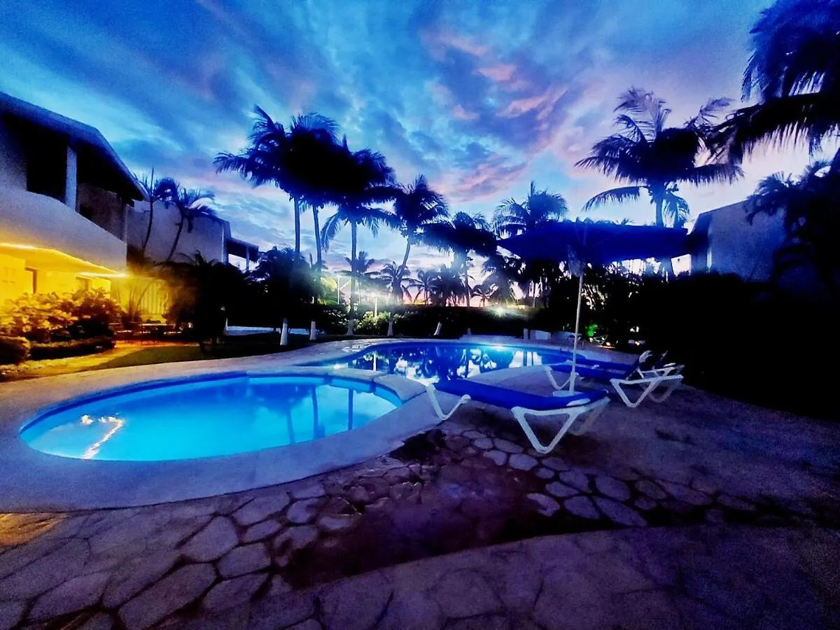 Hermosa Planta Baja Con Piscina, Acceso A La Playa!!! Cancún Bed and breakfast