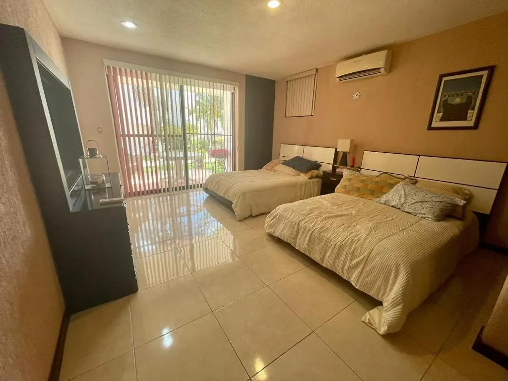 Bed and breakfast Hermosa Planta Baja Con Piscina, Acceso A La Playa!!! Cancún