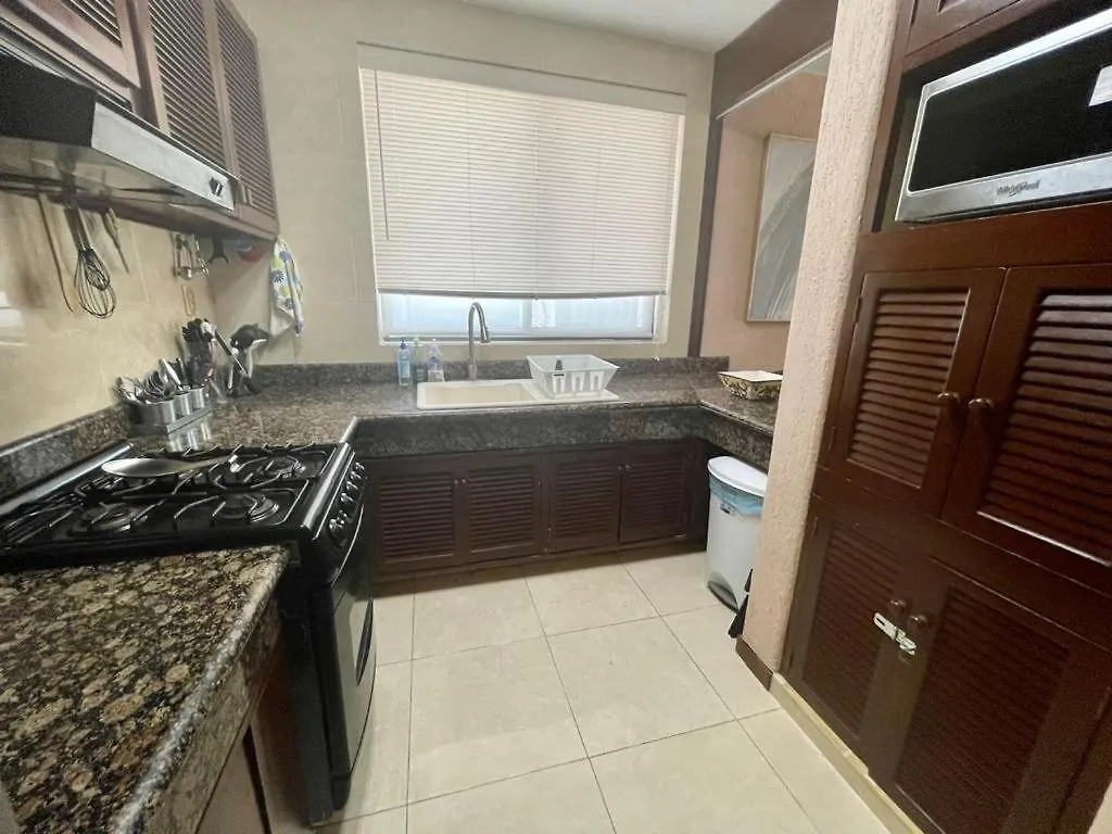 Bed and breakfast Hermosa Planta Baja Con Piscina, Acceso A La Playa!!! Cancún