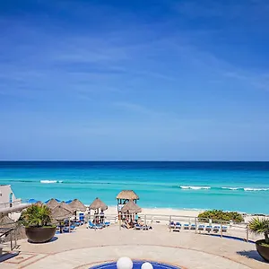 Aurora Beautiful Beachfront Apartment